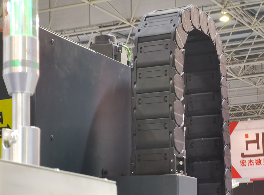 1729152638119948.jpg 高負(fù)載型拖鏈1253.jpg